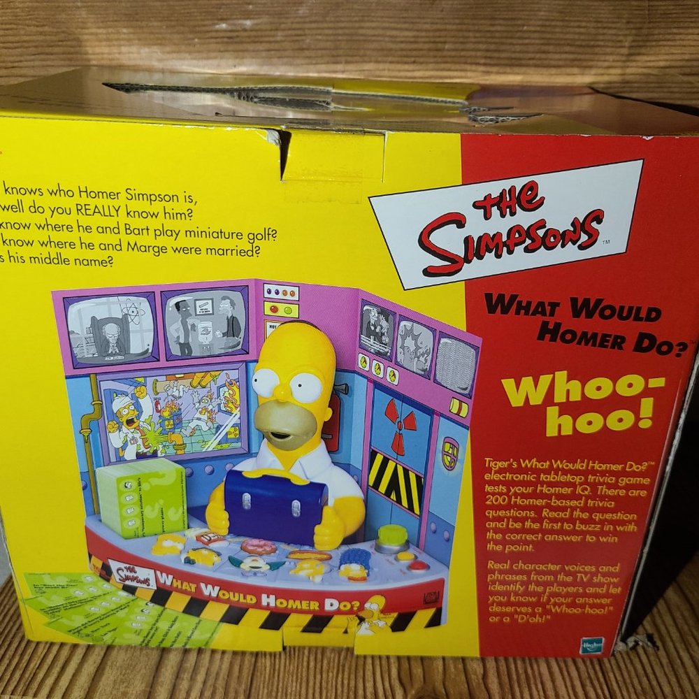 The Simpsons “What Would Homer Do?” Electronic Trivia Game (AS IS) - Picture 3 of 7